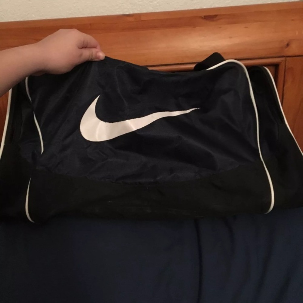 Nike duffel gym bag